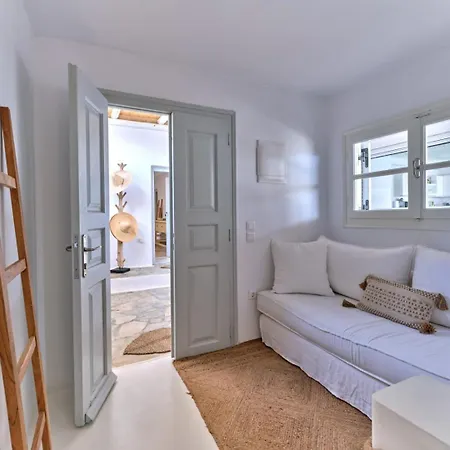 Villa Beach House Mikri Santa Maria *